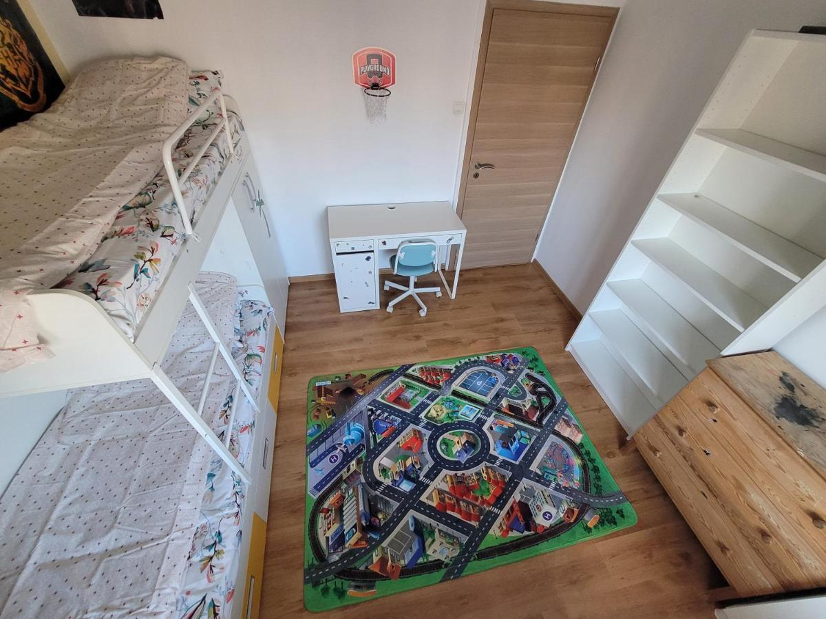 Family Friendly With Kids Room, Quiet And Peaceful Bucareste Exterior foto